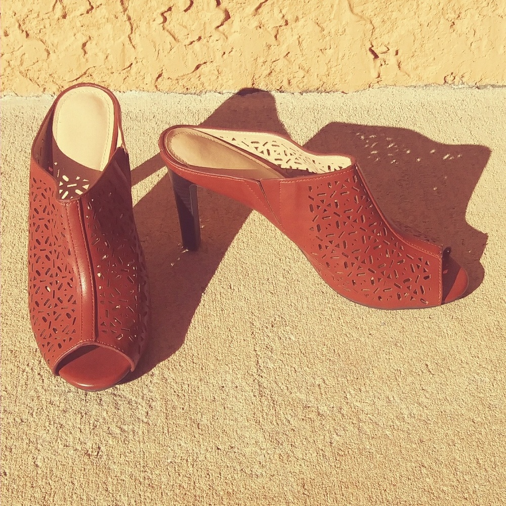 Open toe mule by Cato